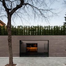 Casa moderna de 3 pisos en Barcelona por Francesc Rifé